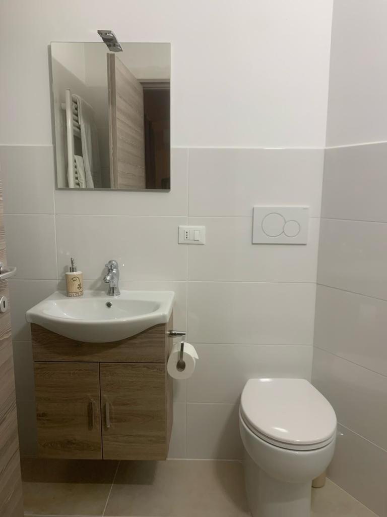 I 4 Mori Bed and Breakfast Φιουμιτσίνο Δωμάτιο φωτογραφία